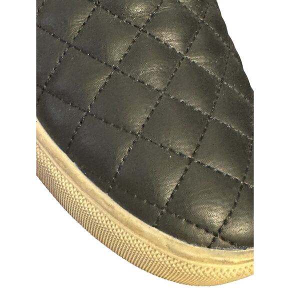 Steve Madden Black Quilted Sneakers Size 7 Slip On Fabric Shoes ECNTRCQT - Picture 9 of 10